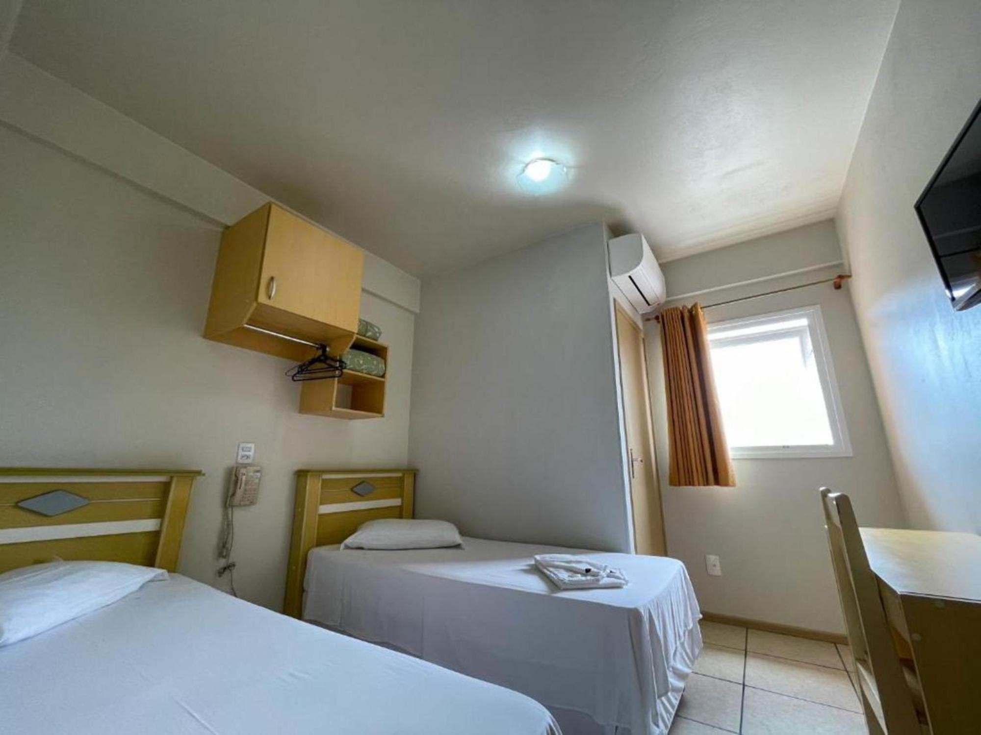 Andardac Hotel Guaramirim Oda fotoğraf